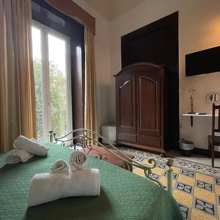 Teatro Del Sole Cavour 게스트하우스 3*